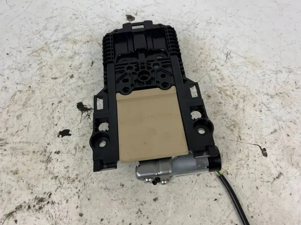 Encosto de cabeça dianteiro Tesla Model X OEM AG151536 - Usado image 3