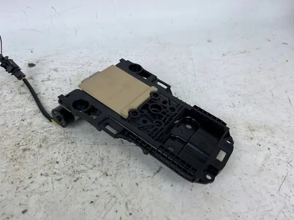 Encosto de cabeça dianteiro Tesla Model X OEM AG151536 - Usado image 5