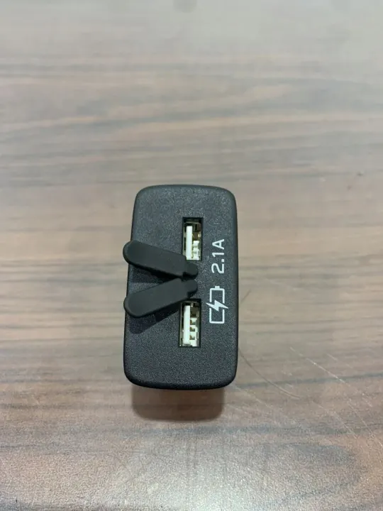 Port USB Subaru Ascent OEM 86257XC520 - Occasion image 4