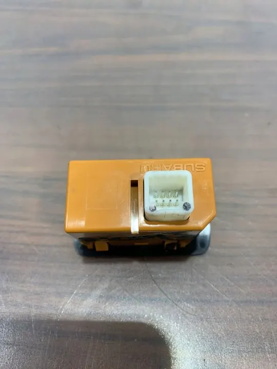 Port USB Subaru Ascent OEM 86257XC520 - Occasion image 6