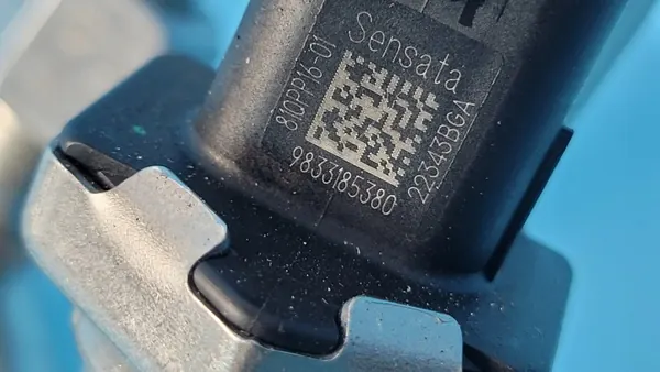 Opel Mokka II B 23r injectiestreep sensor OEM 9841159780 image 10