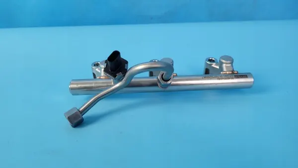 Opel Mokka II B 23r injectiestreep sensor OEM 9841159780 image 7
