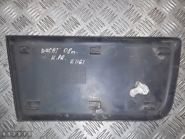 Fiat Ducato Säulenverkleidung OEM 1305773070 - Gebraucht image 3