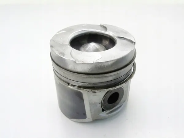 Piston d'occasion OEM 089168 pour moteur 2.5 Dci Diesel image 2