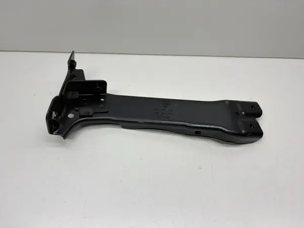 Support de garde-boue avant gauche OEM 8Y0821131 Audi A3 8Y image 2