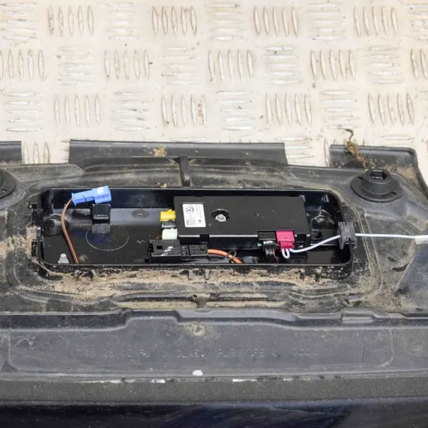 BMW F31 Heckklappenglas OEM 43R000024 - Gebraucht image 4
