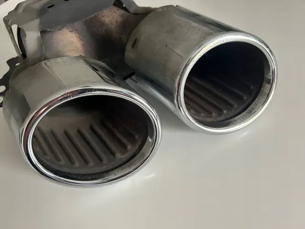 Mercedes Auspuffendstück OEM A2904901601 Rechts image 3