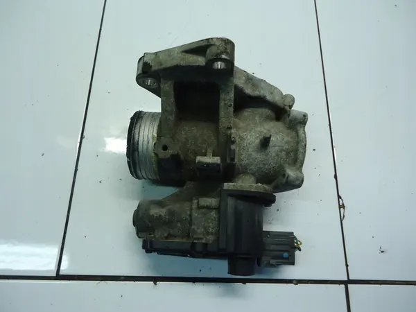 EGR-venttiili VOLVO 2.4 D5 30774812 image 2