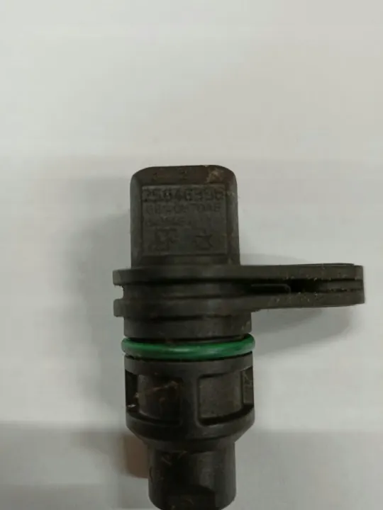 Sensor de posição da cambota OEM K68140678AB - Usado image 3