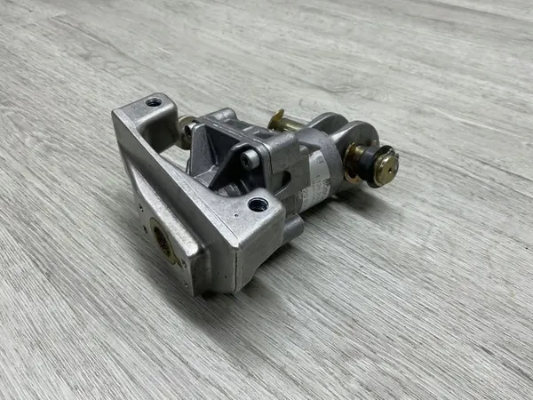 Stoelmotor OEM 1298200807 voor Mercedes-Benz SL R129 image 8