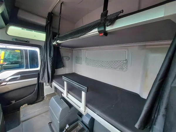 Cabina MAN TGX XXL OEM MAN NOWINY - Estado Usado image 3