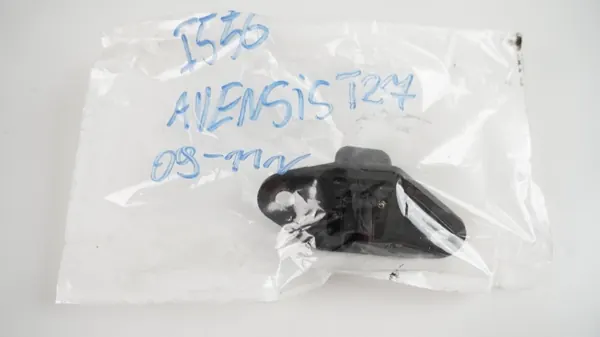 Achteruitrijcamera OEM 360210423 voor Toyota Avensis T27 Sedan image 2
