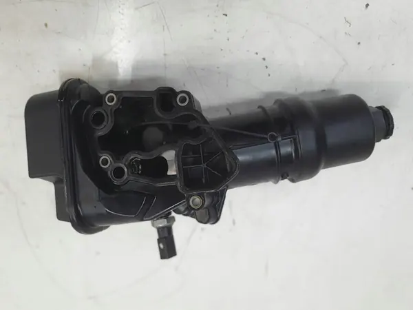 Olje Filterhus 2.0 TFSI VW Audi Skoda 06F115397H image 2