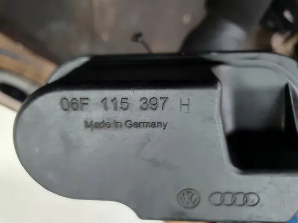 Olje Filterhus 2.0 TFSI VW Audi Skoda 06F115397H image 3
