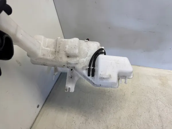 Scheibenwaschbehälter Kia Picanto III OEM 98610-G6000 image 6