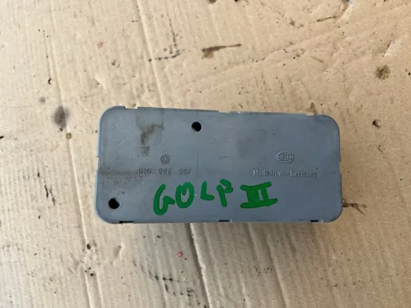 Central Locking Pump OEM 1H0962257 for VW Golf III image 2