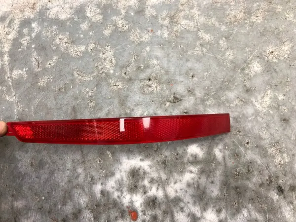 Vasen Takavalo VW T6 7E0945105D image 2