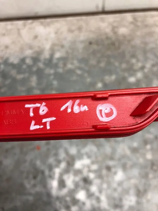 Vasen Takavalo VW T6 7E0945105D image 5