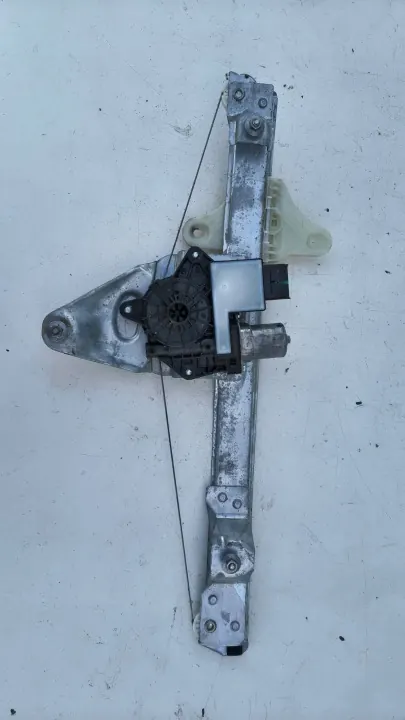 Renault Arkana linker voorruitregelaar OEM 807215299R image 3