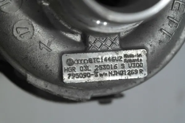 VW Amarok 2.0 TDI Turboaggregat 03L253016S image 5