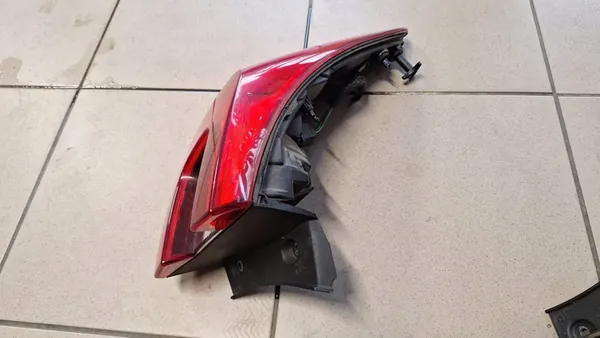 Luz trasera Renault Kadjar Lift LED izquierda image 2