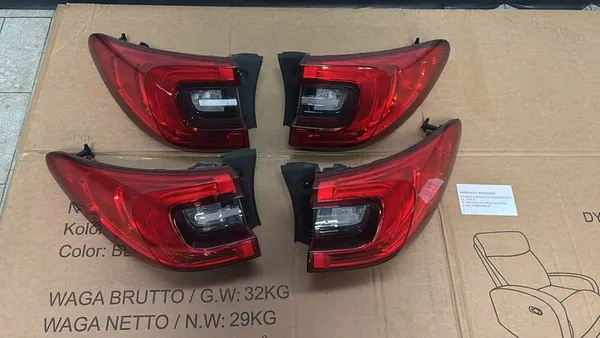 Luz trasera Renault Kadjar Lift LED izquierda image 7