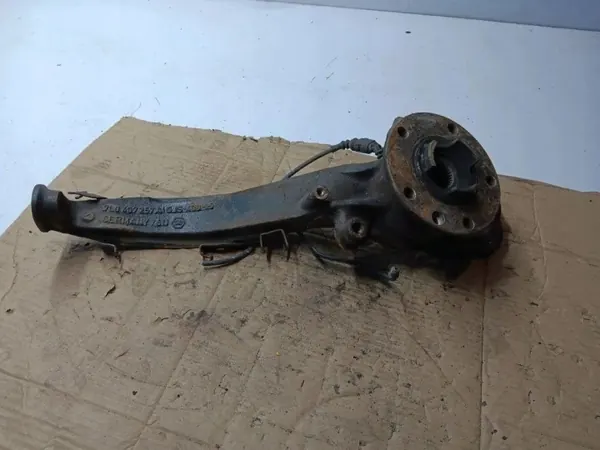 Porsche Cayenne 9PA Framhjulsnav OEM 7L0407257A image 2