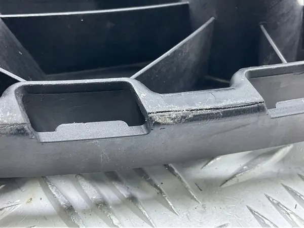 Scivolo Posteriore Sinistro AUDI A6 4G5807453B image 9