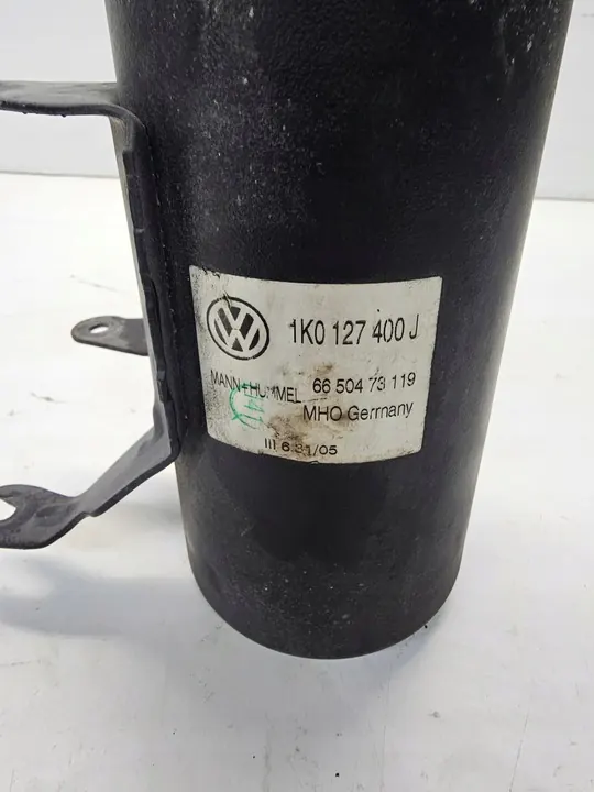 Polttoainesuodattimen kotelo Audi A3 8P VW Seat 1K0127400J image 5