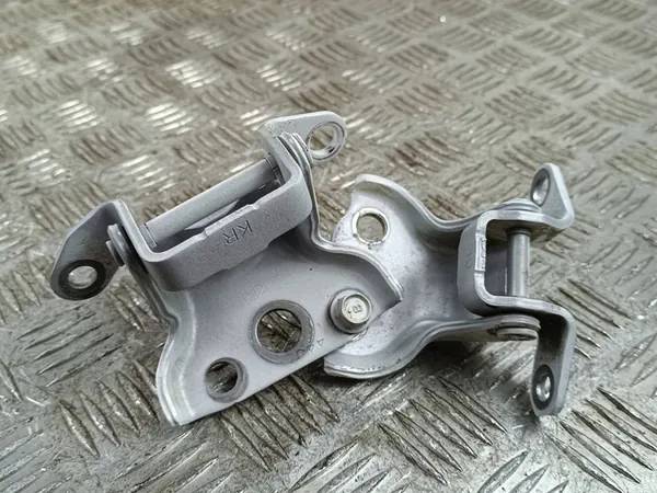 2025 Subaru Forester Vorderen Türscharniere OEM FOB54630 image 1