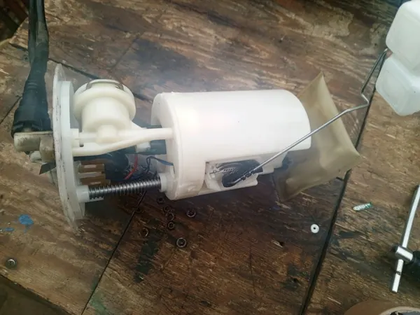 Bomba de Combustível Fiat Albea 1.4 B 8V 517495990 image 6