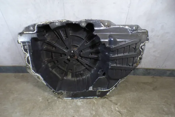 Renault Megane IV HB Pozo Suelo Maletero OEM 745149909R image 2
