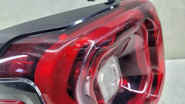 Lámpara trasera izquierda Jeep Renegade 52087957 image 7