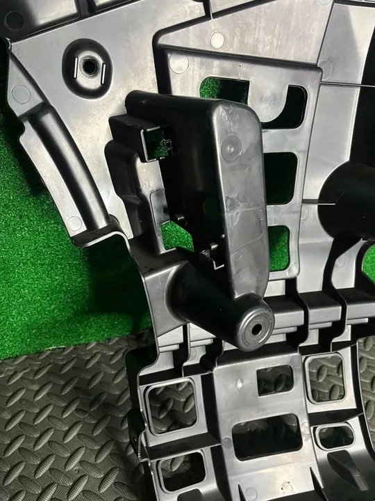 BMW X1 E84 2.0 Scivolo Paraurti Posteriore Destro image 6