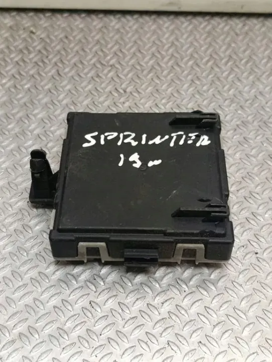 Central Locking Module OEM A1679008805 Mercedes-Benz image 3