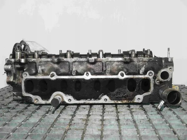 Cabeça de Cilindro Toyota para Avensis II 2.2 D4D Diesel image 3