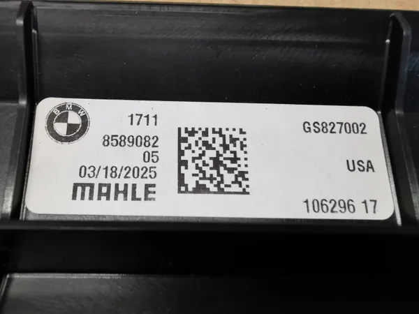 BMW X3 G01 yläjäähdyttimen kiinnike OEM 8589082 image 4