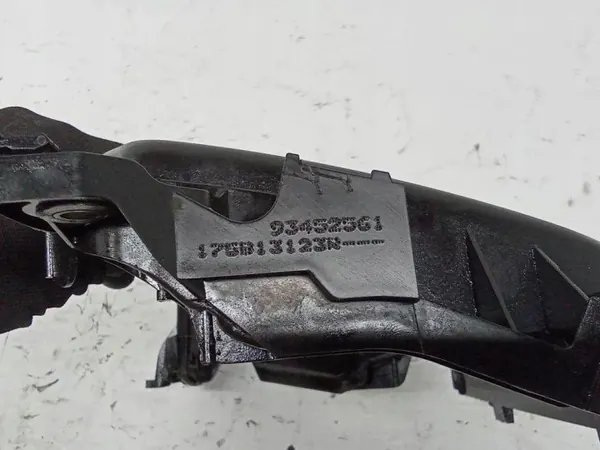 Mercedes-Benz Vito Viano W447 Motorkap OEM 175813123R image 4
