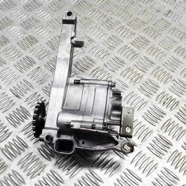 Moottoriöljypumppu OEM A6421810901 Mercedes GL image 5
