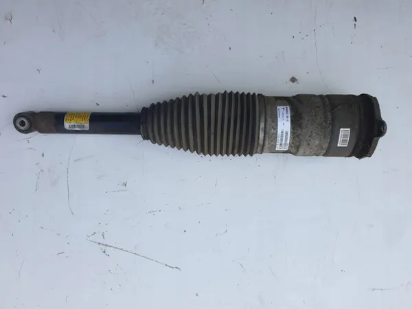Tesla Model S Taka Oikea Jousitus OEM 6006353-00-C image 2