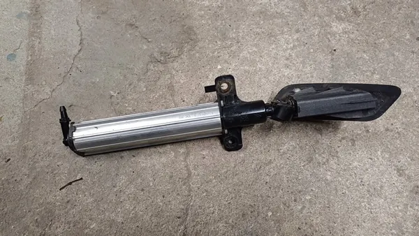 LAVEUR DE PHARE DROIT RENAULT LAGUNA III image 3