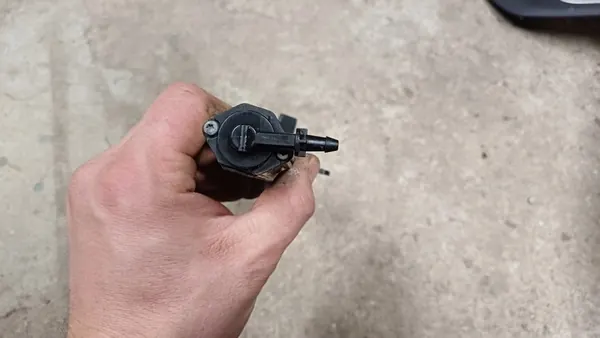 LAVEUR DE PHARE DROIT RENAULT LAGUNA III image 4