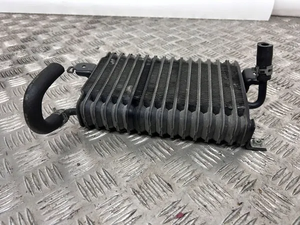 Refroidisseur d'huile moteur Toyota Mirai OEM 0240008342 image 4