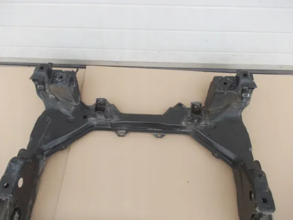 Travesaño Mercedes W168 OEM kołyska w168 Usado image 4