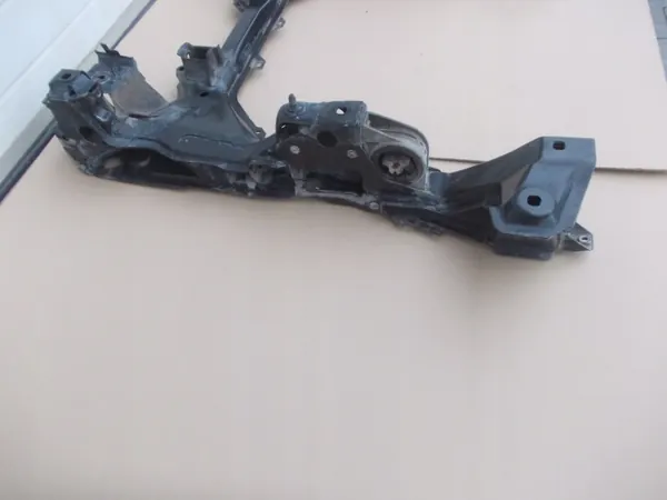 Travesaño Mercedes W168 OEM kołyska w168 Usado image 7