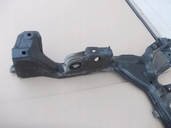 Travesaño Mercedes W168 OEM kołyska w168 Usado image 9