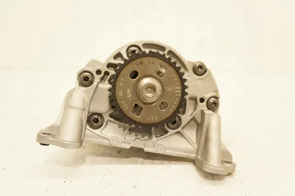Olje pump VW Polo Skoda Fabia Seat Ibiza 1.0 MPI DSG 05C145208A image 2