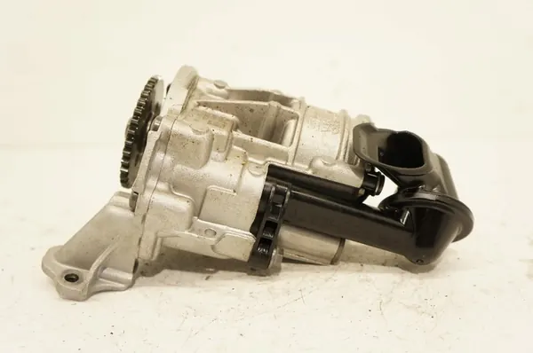 Olje pump VW Polo Skoda Fabia Seat Ibiza 1.0 MPI DSG 05C145208A image 3