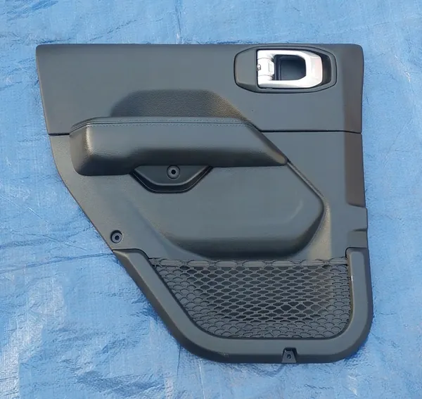 Jeep Wrangler JL 22 Deurbekleding OEM 6899986ABLT7 image 2