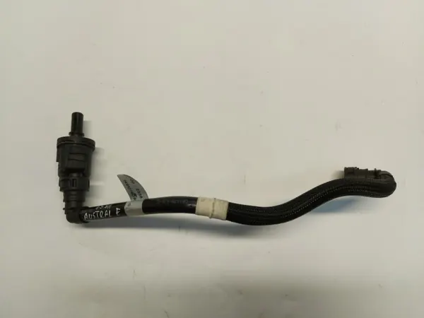 Capteur de vanne essence Renault OE 149305385R image 2